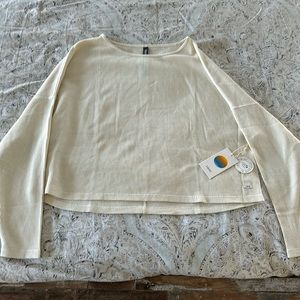 Vuori NWT slouchy waffle crew in natural, size XS/S